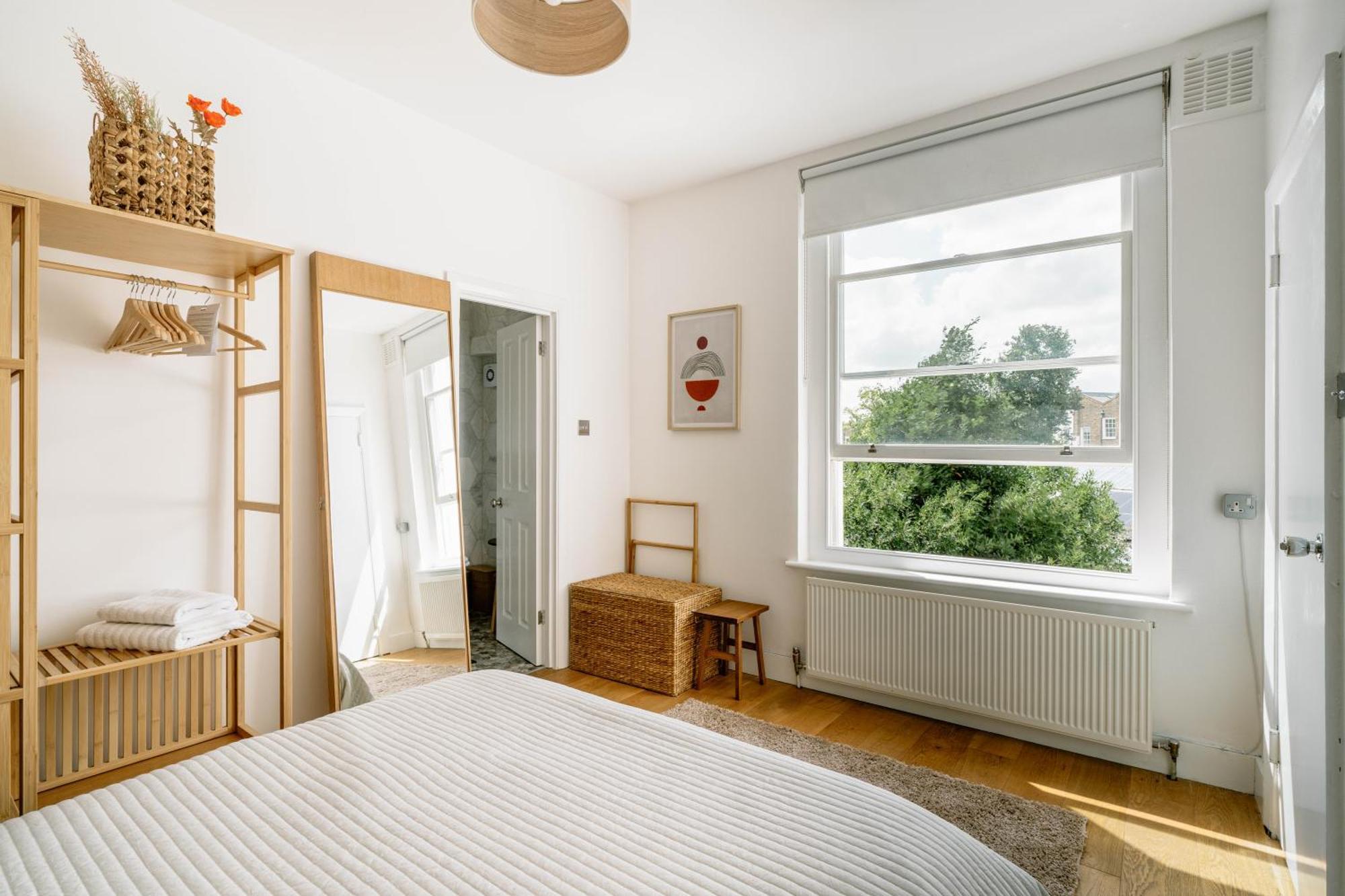Design-led Flat In Camden On Quiet Street * Londra